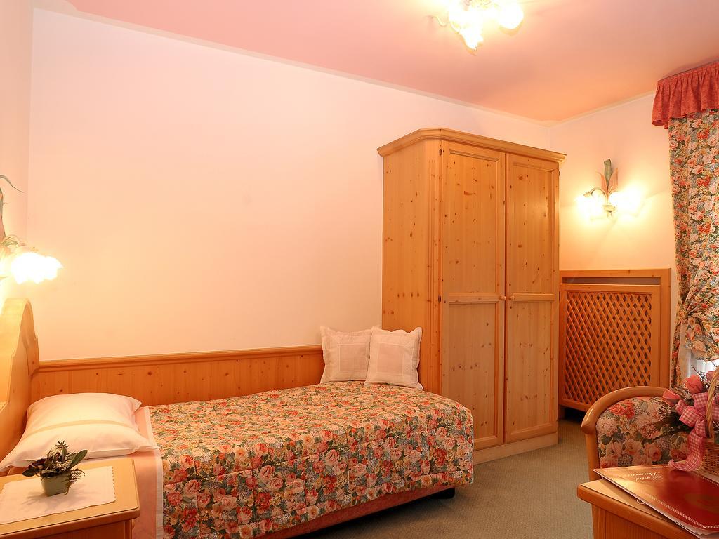 Hotel Barance Alleghe Pokoj fotografie